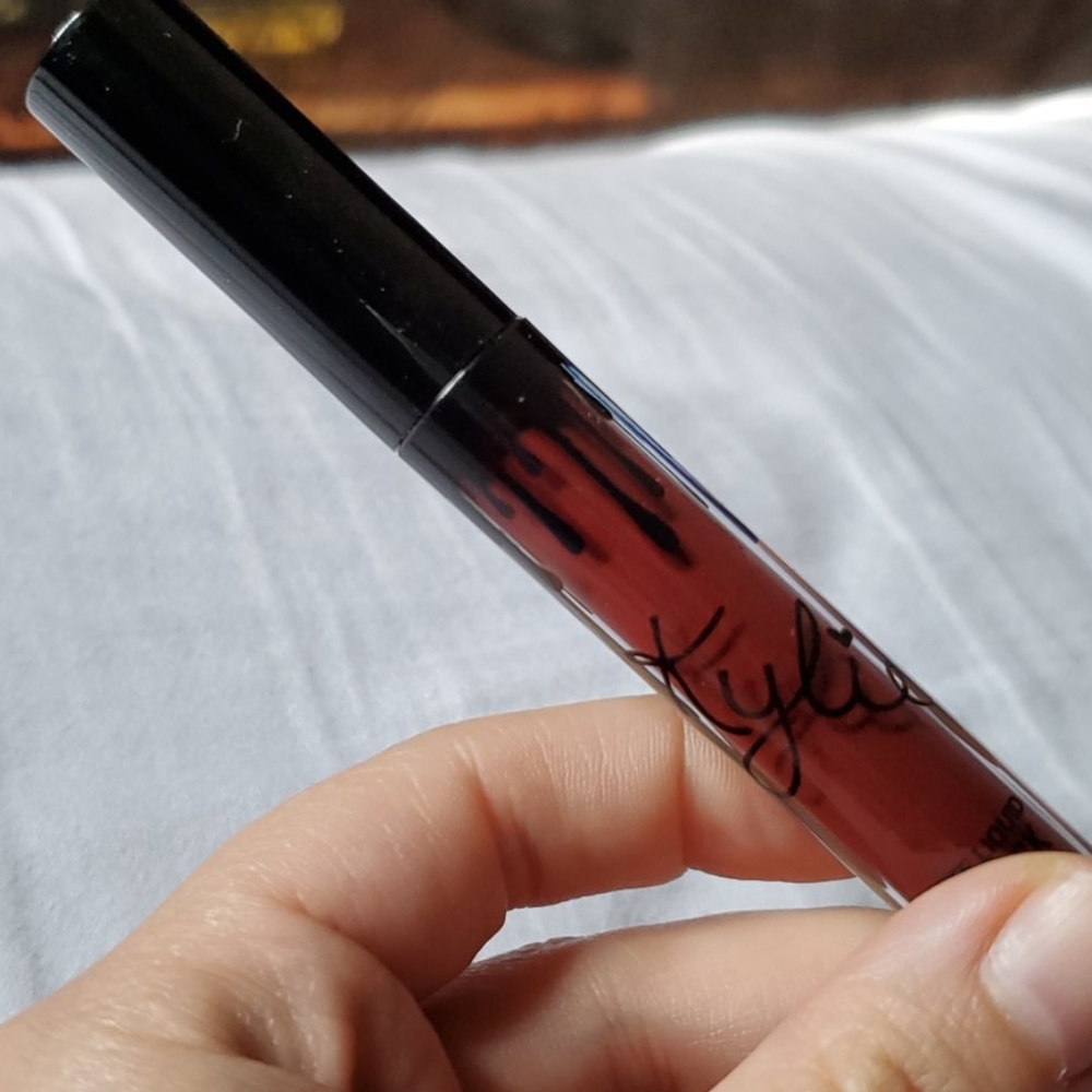 Kylie Jenner "Love Bite" matte liquid lipstick